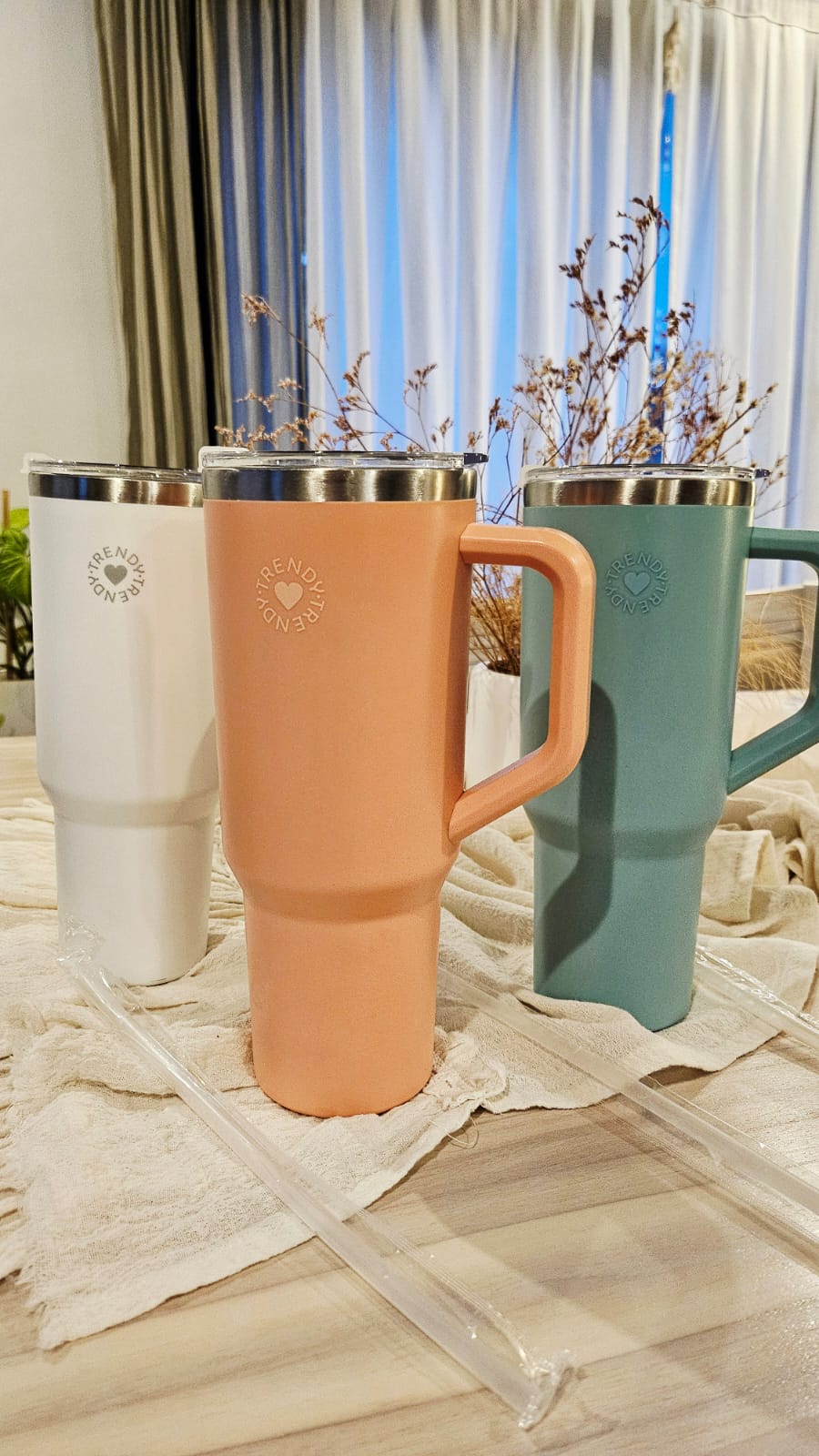 Vaso alto con asa